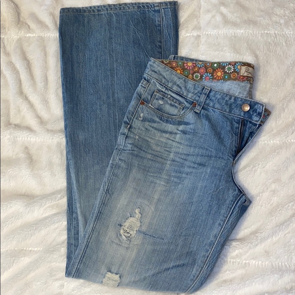 Paige Premium Denim - Laurel Canyon Low-rise BC